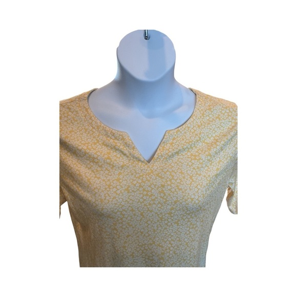 Croft & Barrow Light Yellow Floral Short Sleeve Top - Picture 5 of 7